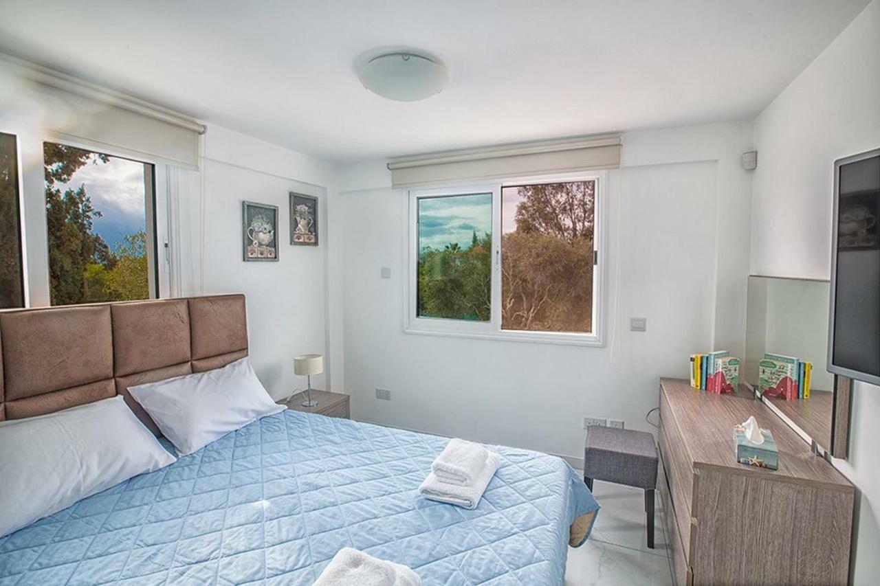 Konnos Hight Villa Protarász Kültér fotó