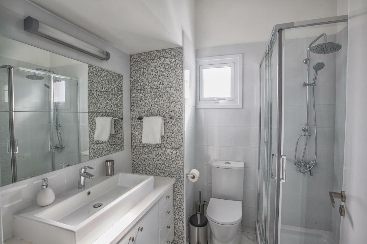 Konnos Hight Villa Protarász Kültér fotó