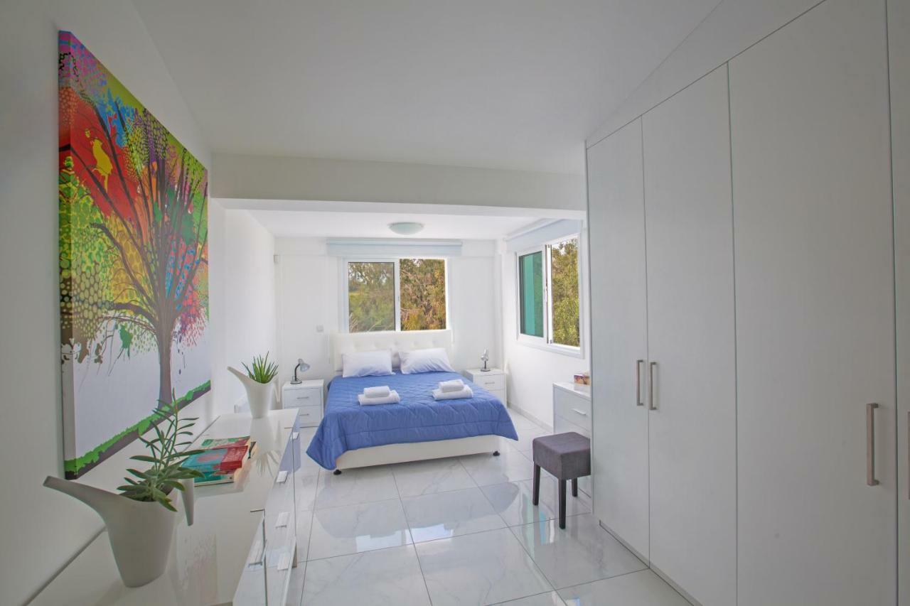 Konnos Hight Villa Protarász Kültér fotó