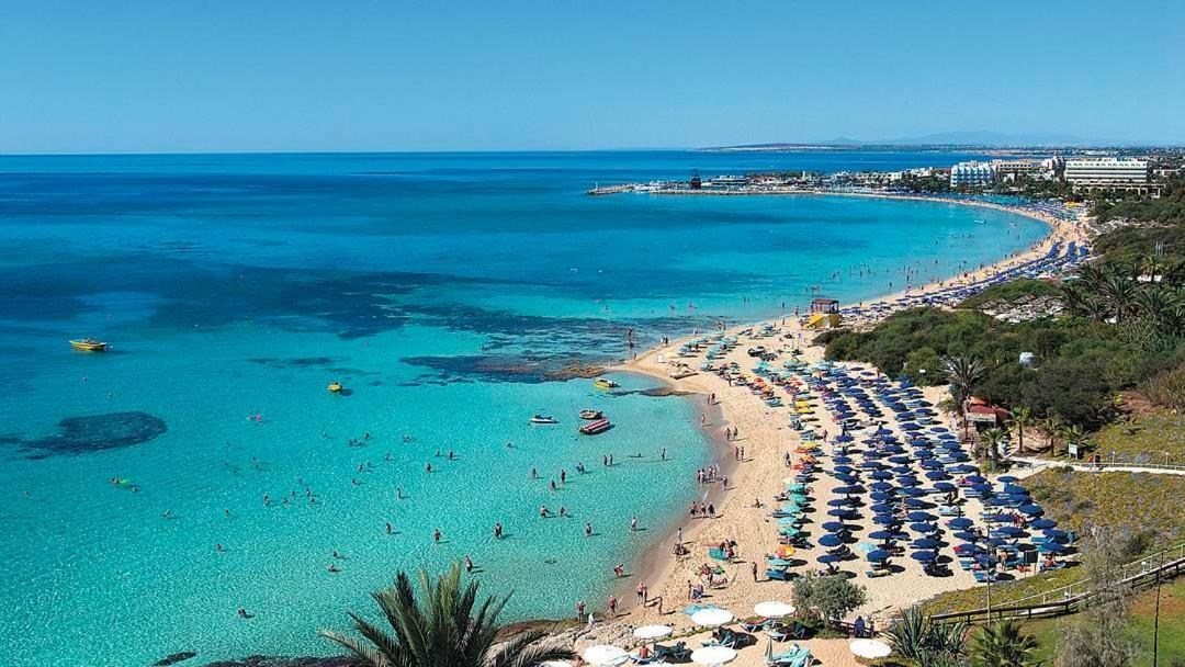 Konnos Hight Villa Protarász Kültér fotó